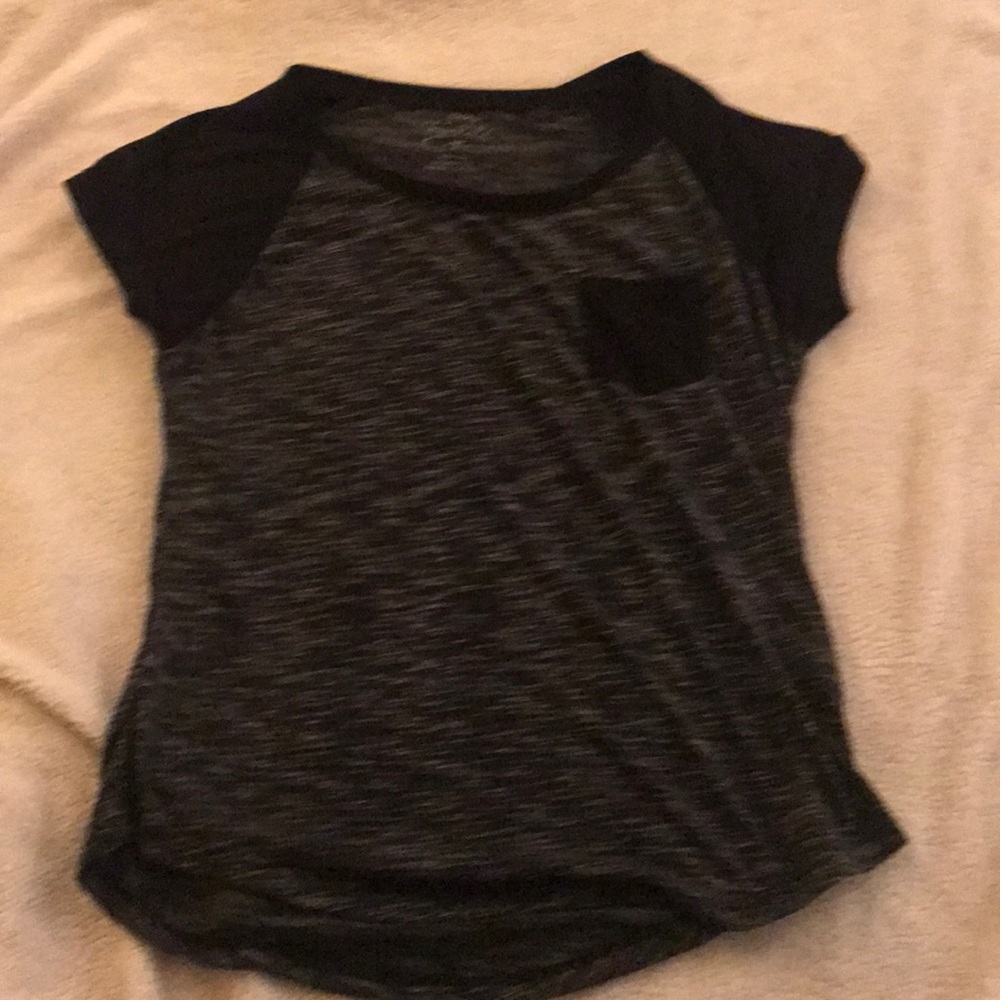 Black and gray pocket T